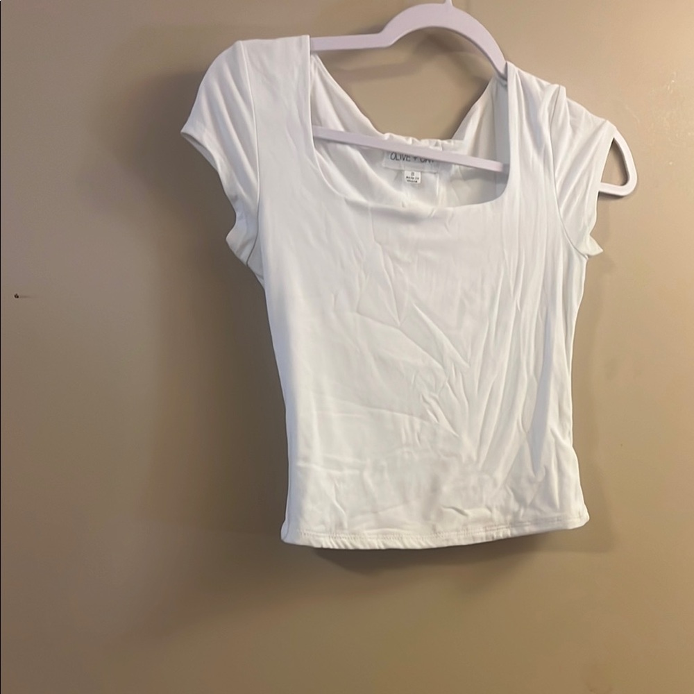 Olive & Oak White Fitted Crop Tank Top